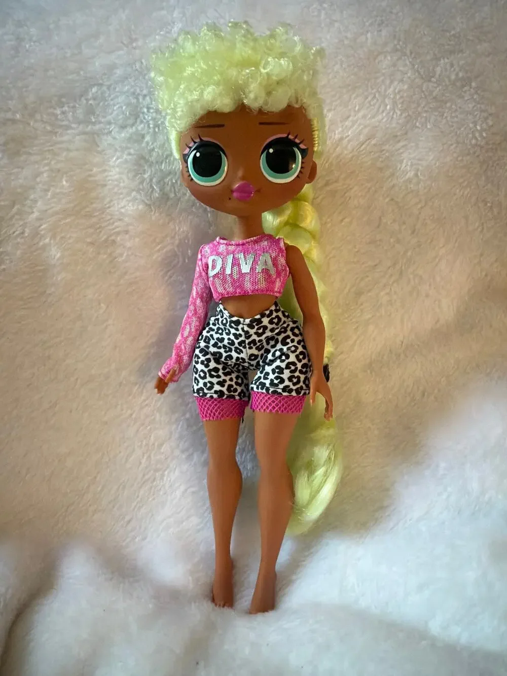 LOL Surprise OMG Lady Diva Fashion Doll MGA 2019 Leopard Outfit Nude Feet
